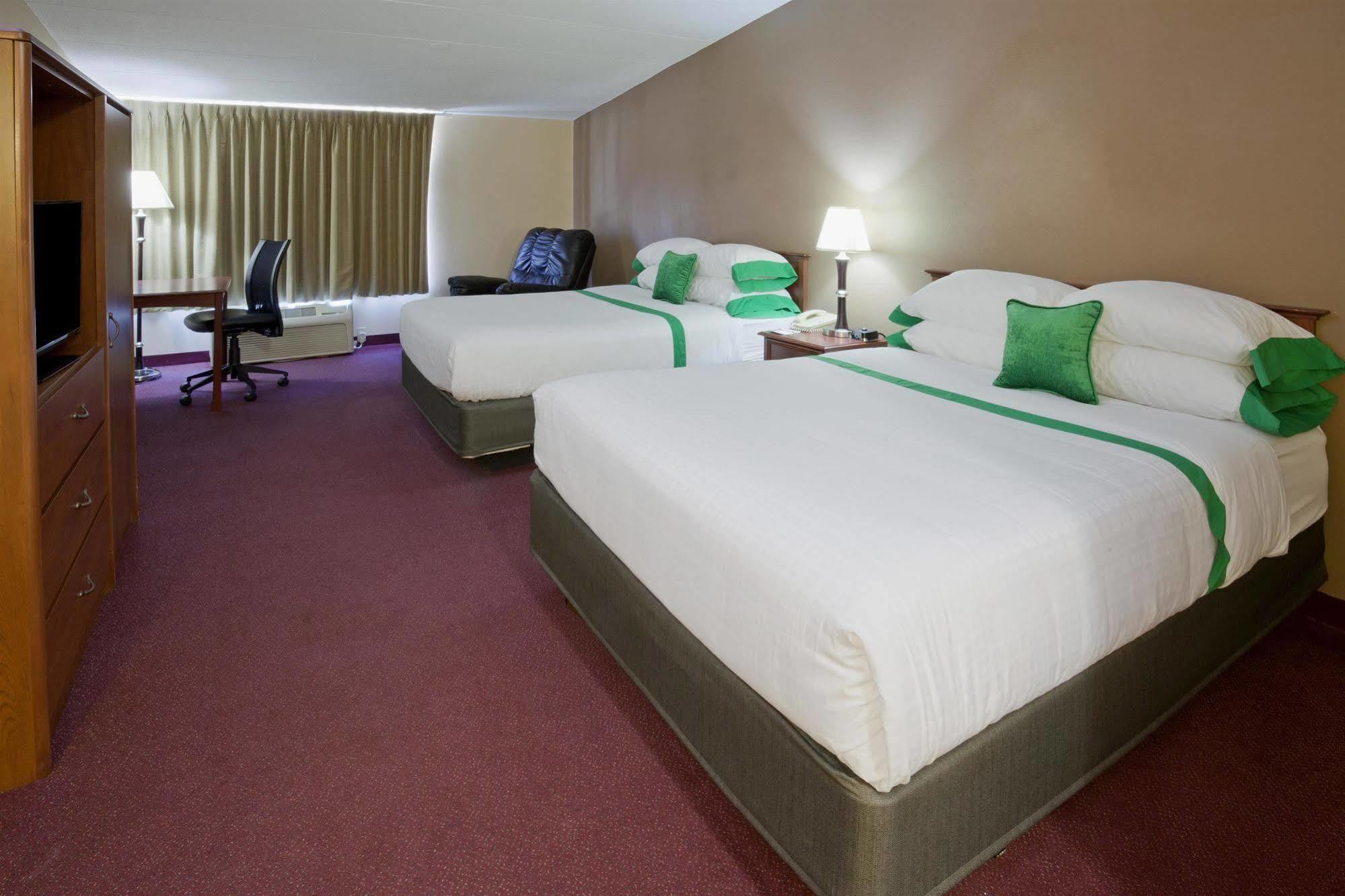 Med City Inn & Suites Rochester Mayo Clinic Area מראה חיצוני תמונה